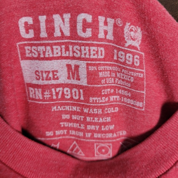 Cinch T-Shirt Men's Size Medium Red White Classic Heavy Duty Denim Big Logo S/S - Picture 3 of 8
